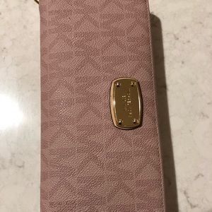 Michael Kors wallet large size